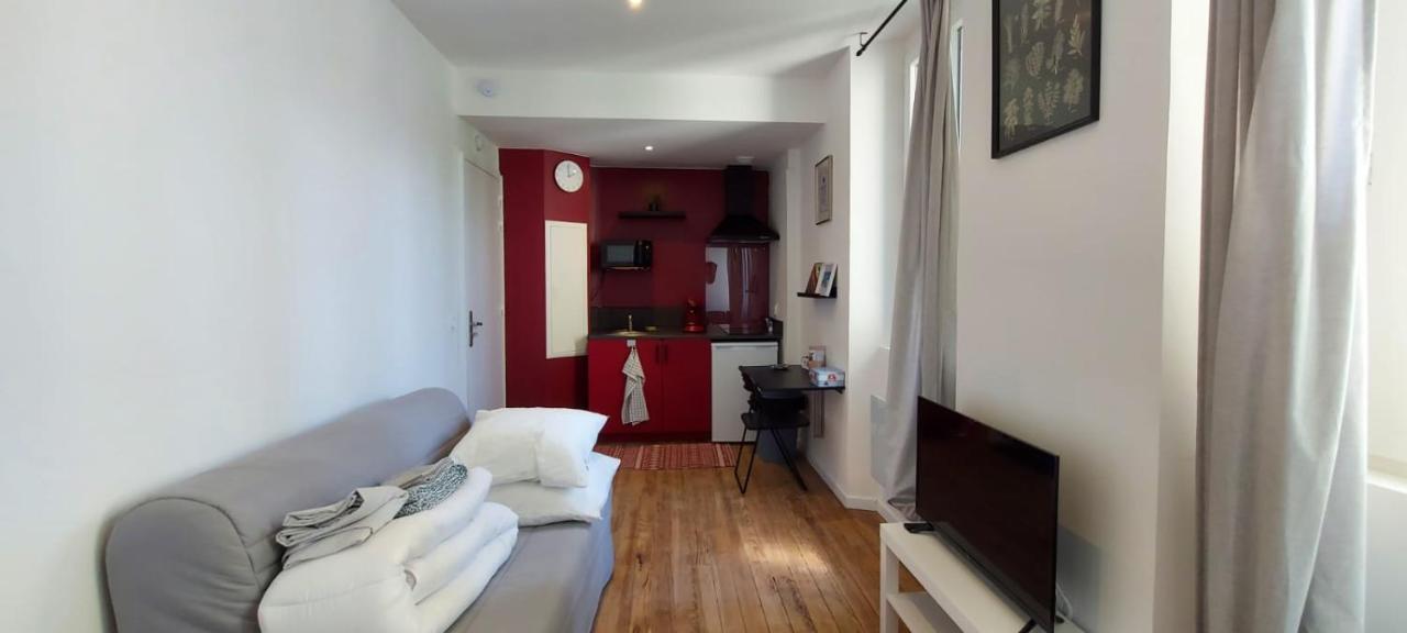 Charmant Studio Proche Centre Ville Et Gare Lourdes Buitenkant foto